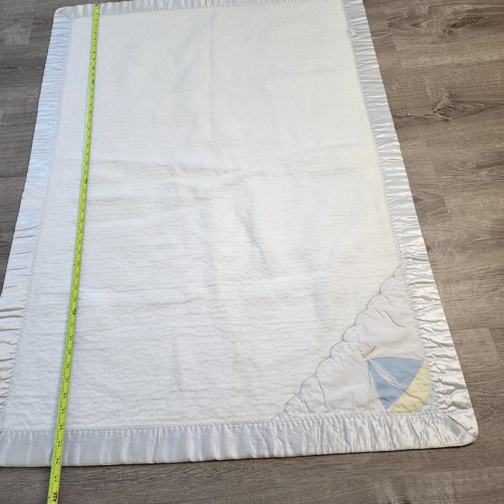 VINTAGE QUILTEX Sailboat Satin Trim Edge White Fleece Baby Blanket